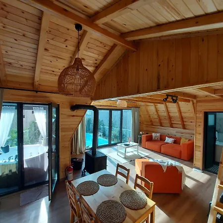 Yura Chalet *