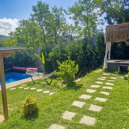 Yura Chalet