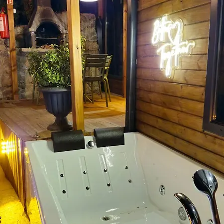 Chalet Yura *